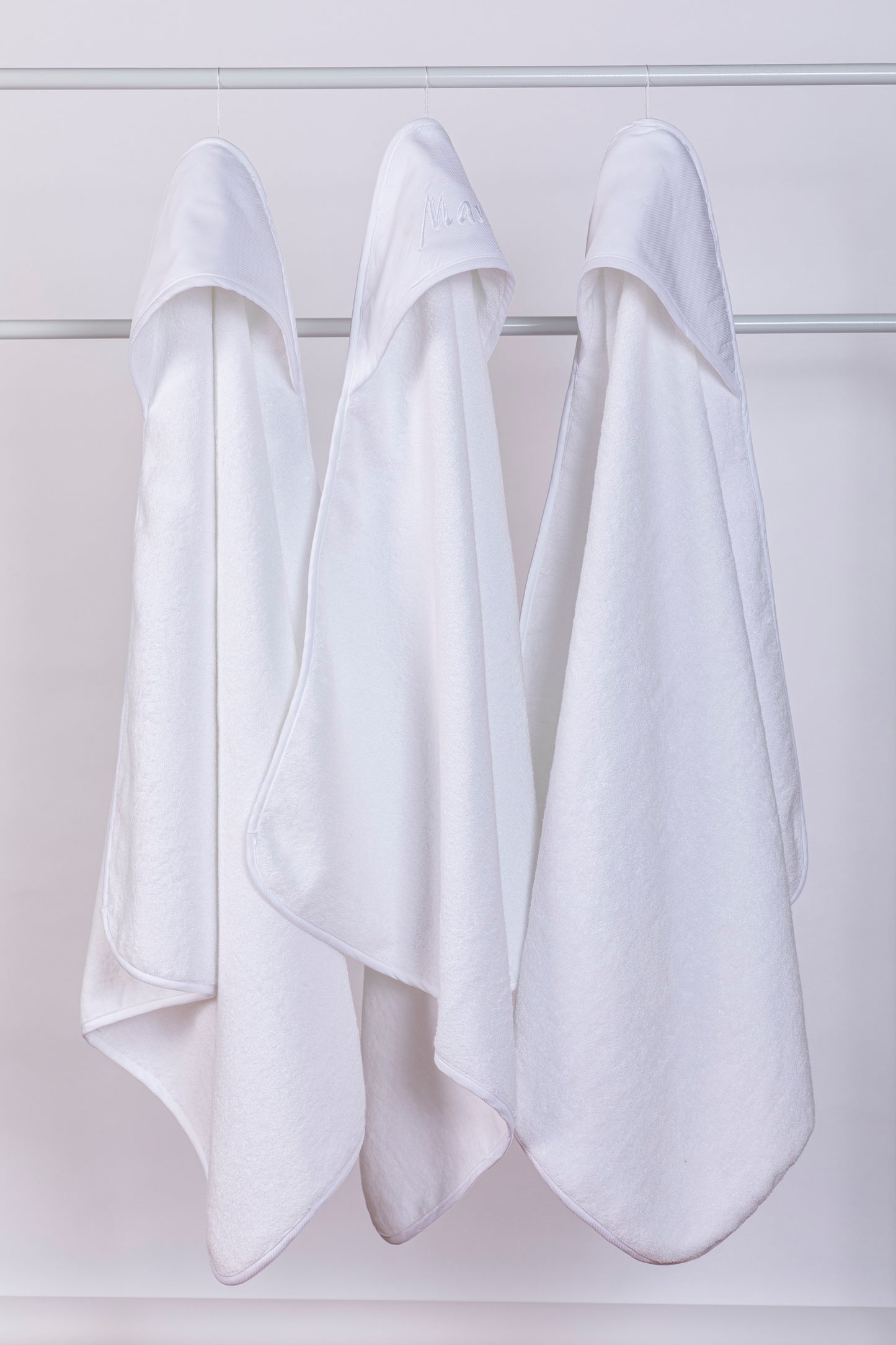 Toalla con capucha piqué blanco