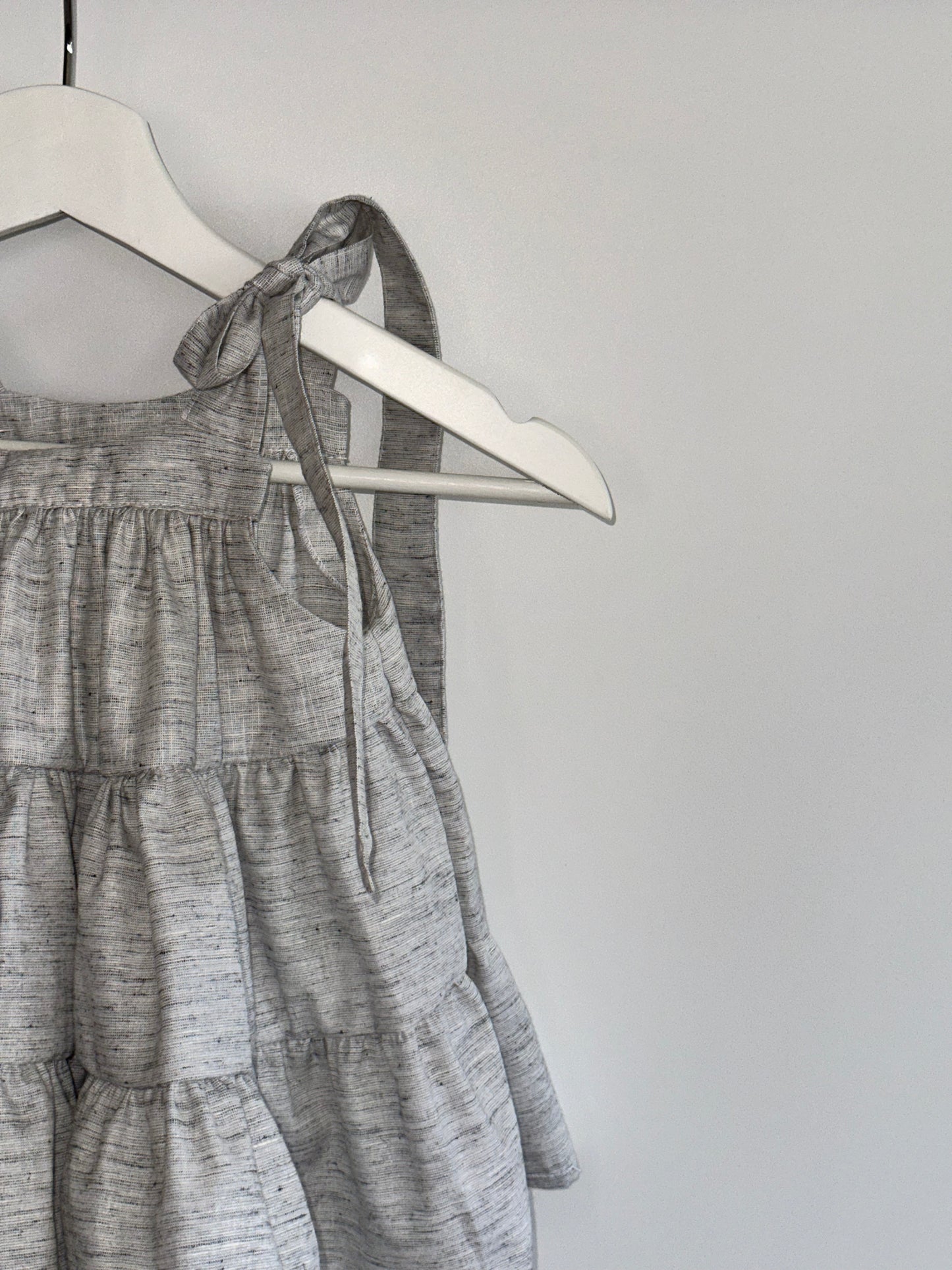 Vestido olanes gris