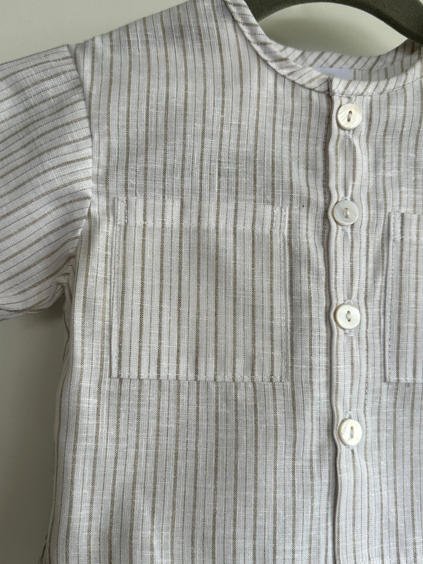 Conjunto camisa y bombacho rayas beige