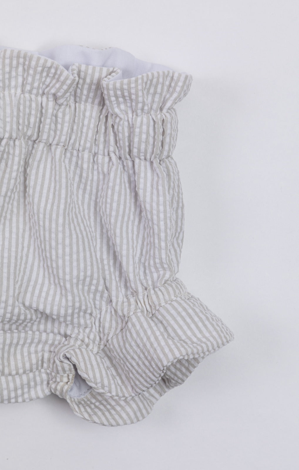 Short rayas olán