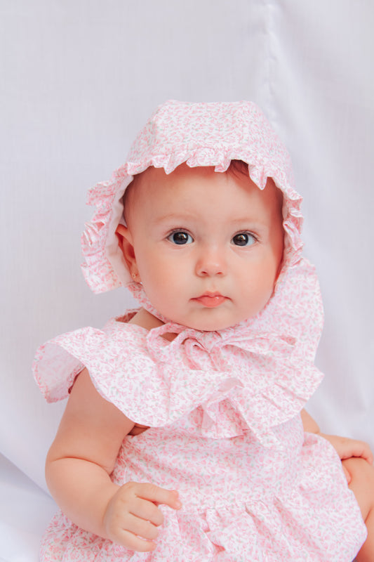 Gorrito con flores