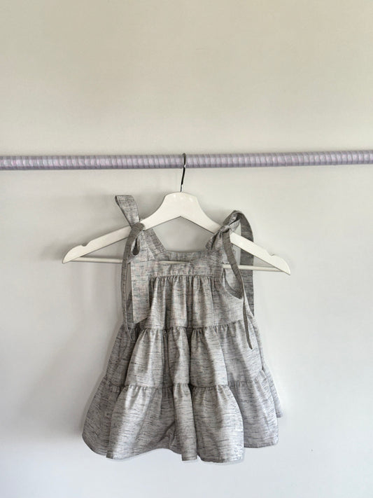 Vestido olanes gris