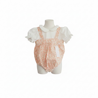 Conjunto bombacho naranja-coral y camiseta crudo