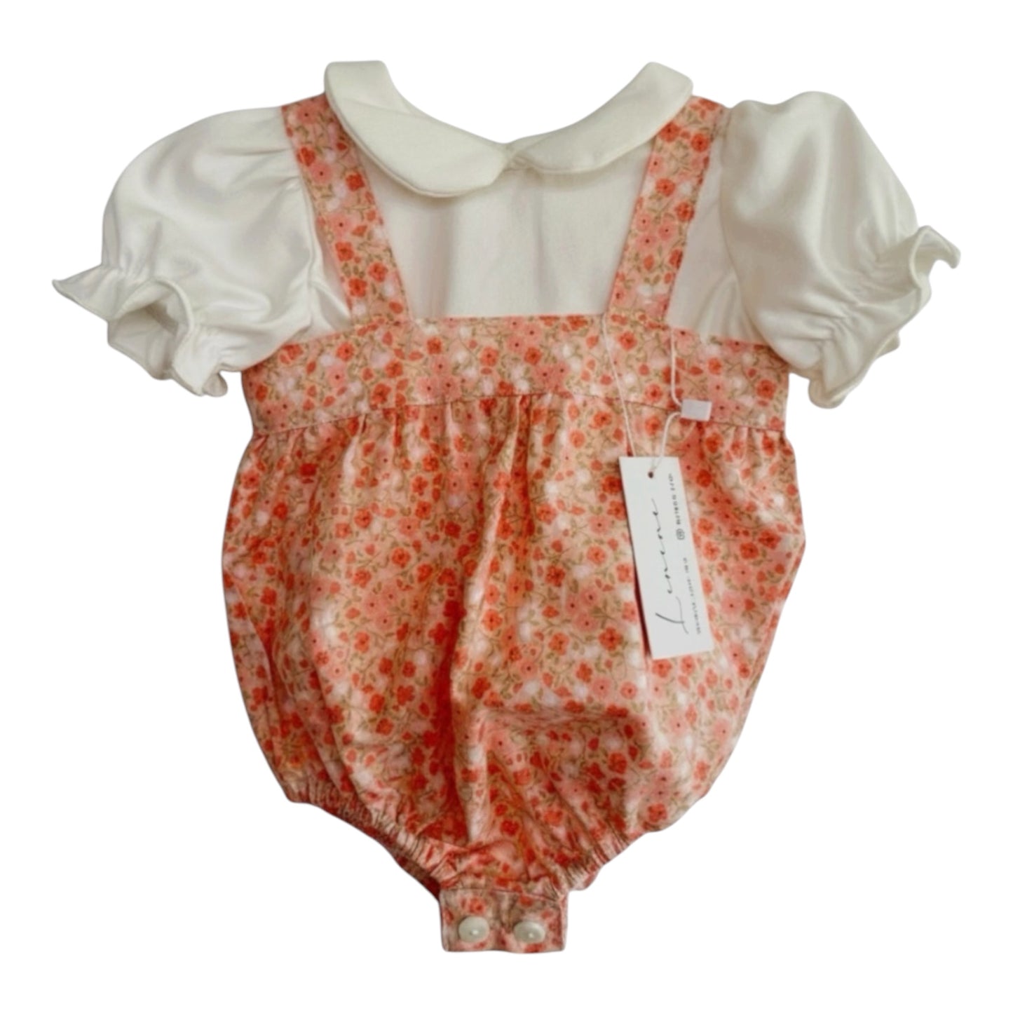 Conjunto bombacho naranja-coral y camiseta crudo
