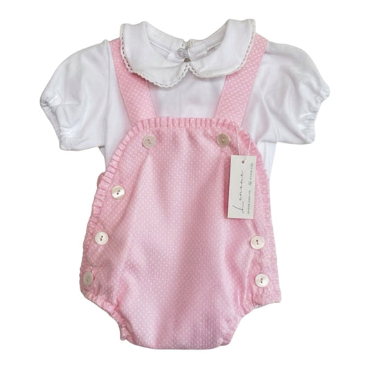 Conjunto peto puntitos rosa y camiseta cuello con detalle