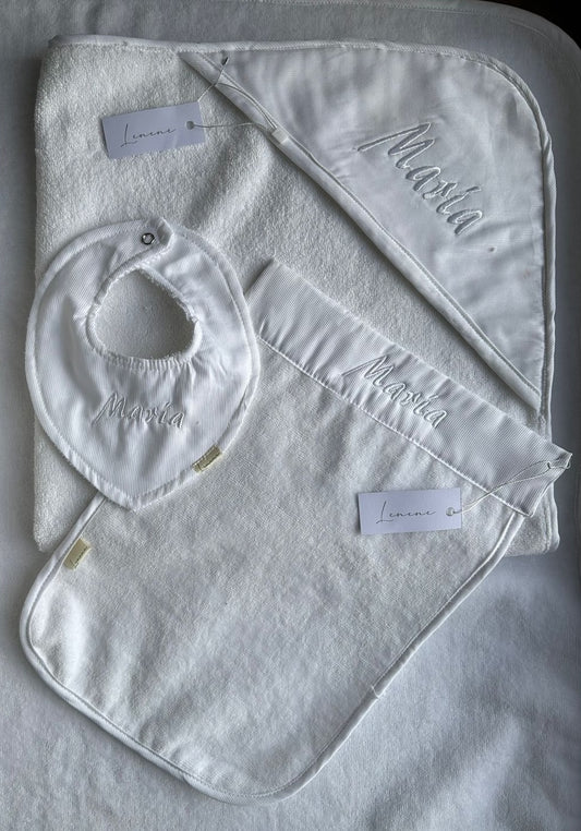 Conjunto de Toalla, toalla pañalera y babero